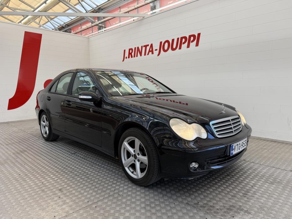 MERCEDES-BENZ C 2004