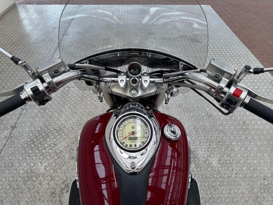 YAMAHA XVZ 2000
