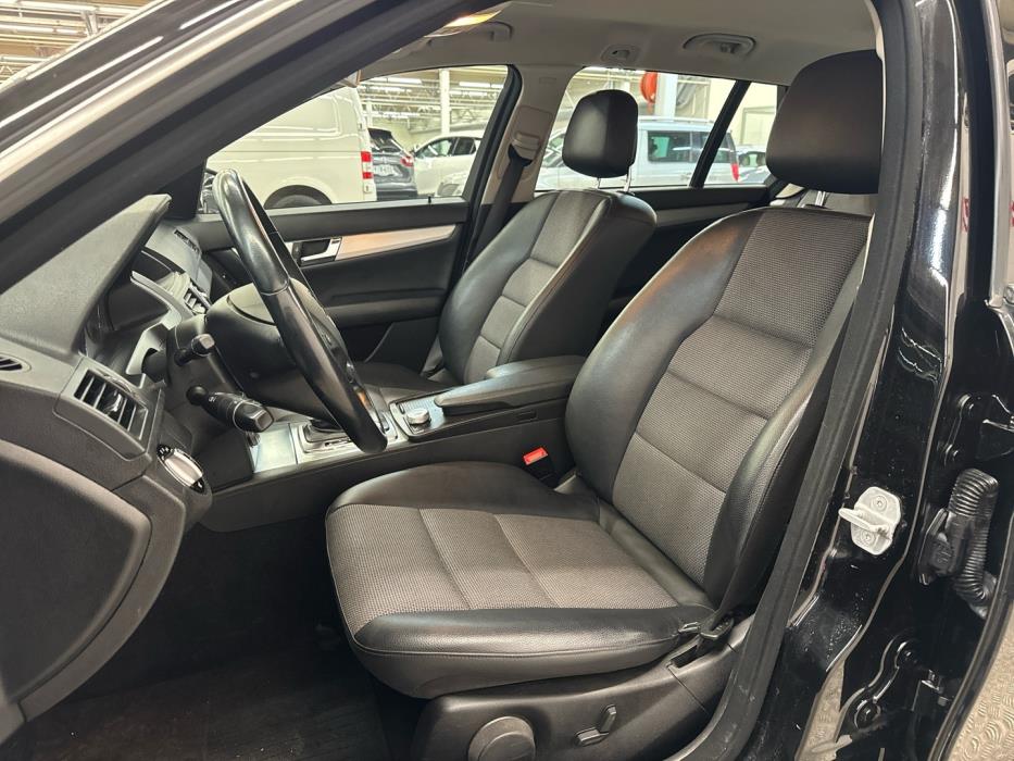 MERCEDES-BENZ C 2010