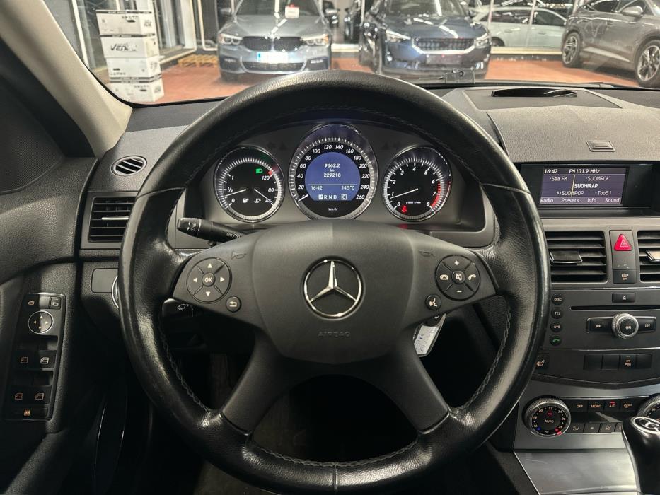 MERCEDES-BENZ C 2010