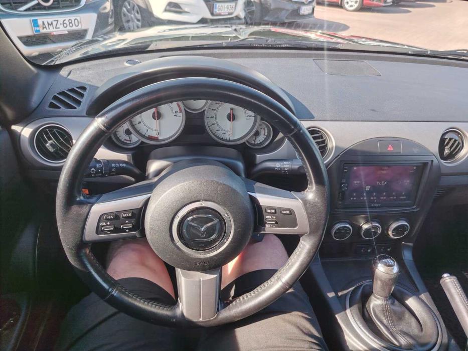 MAZDA MX-5 2011