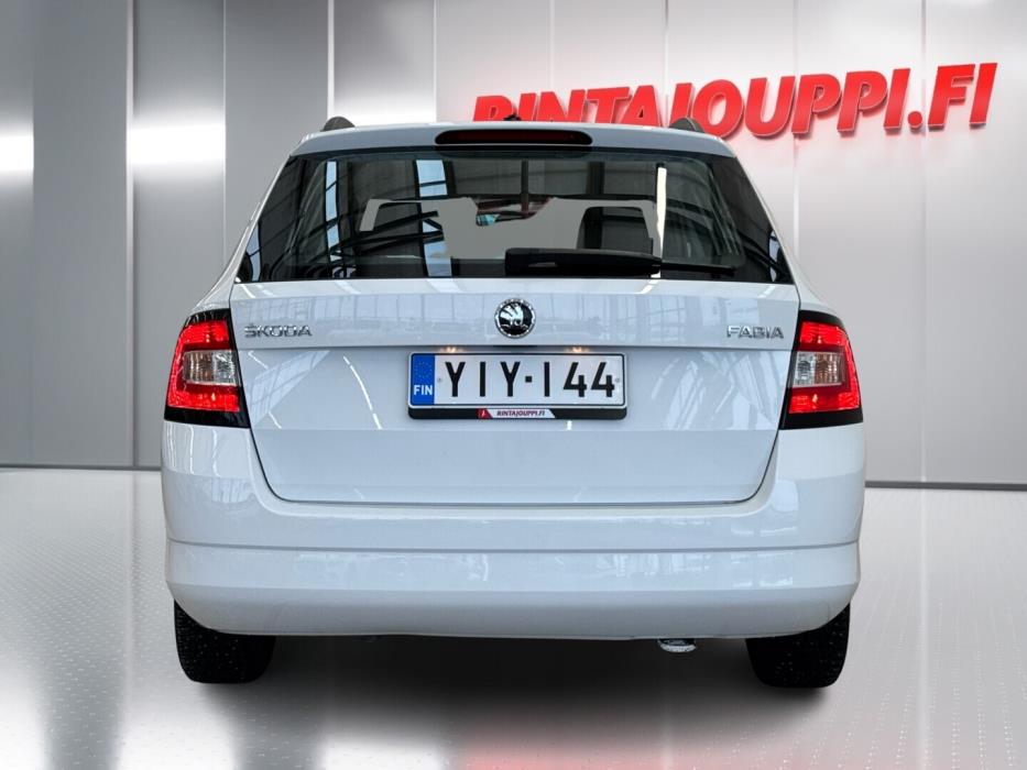 SKODA Fabia 2016
