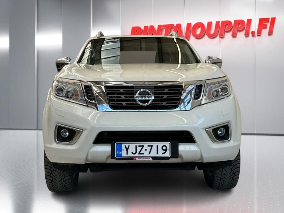 NISSAN Navara 2018