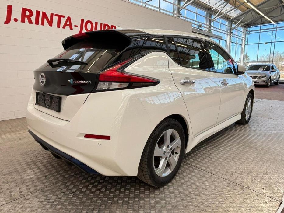 NISSAN Leaf 2021