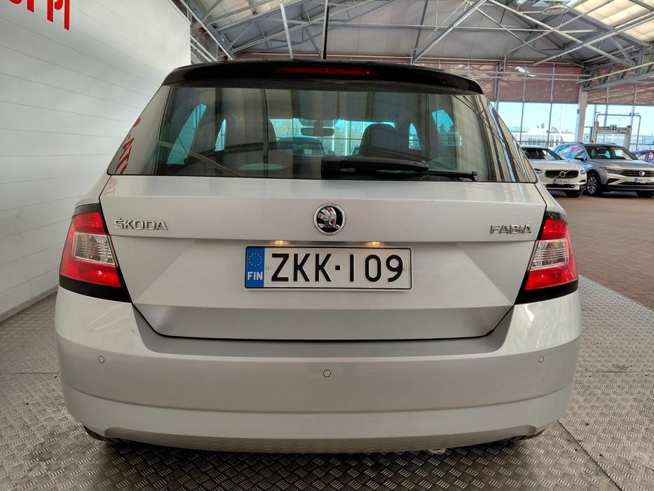 SKODA Fabia 2015