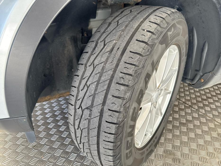 LAND ROVER Discovery Sport 2016