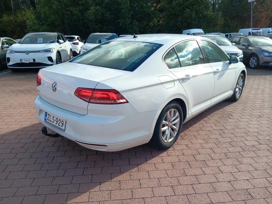VOLKSWAGEN Passat 2018