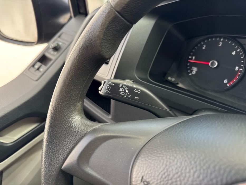VOLKSWAGEN Transporter 2019
