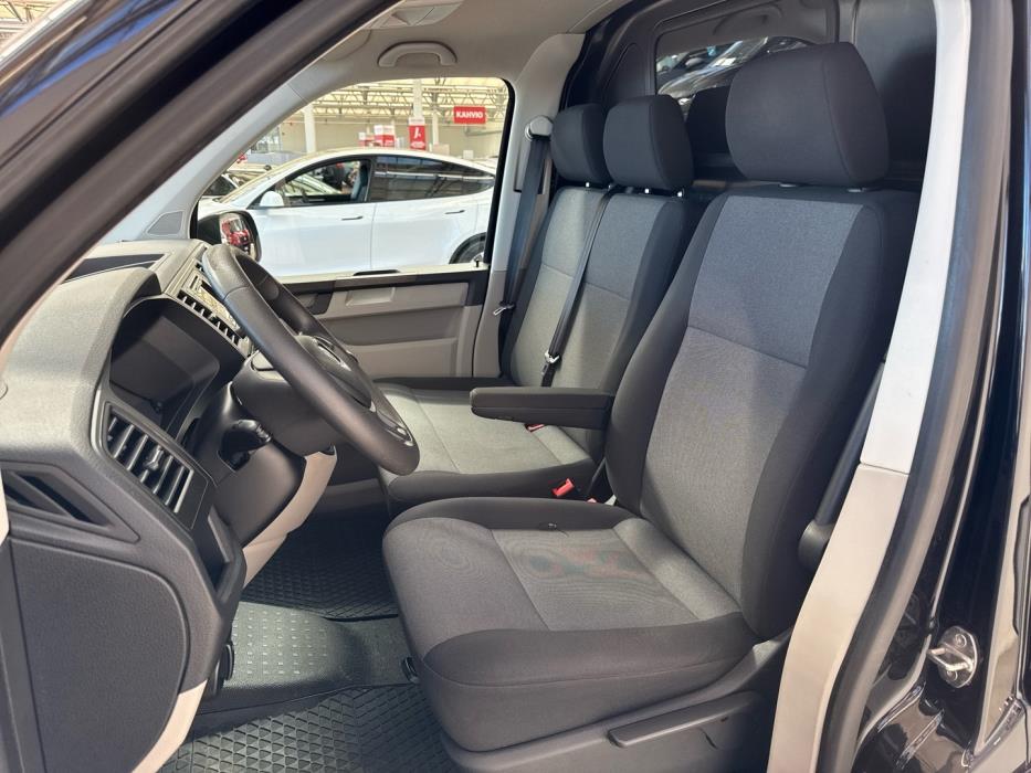 VOLKSWAGEN Transporter 2019