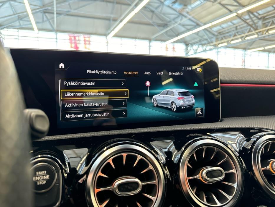 MERCEDES-BENZ A 2020