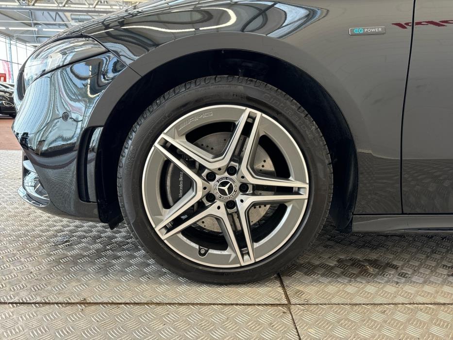 MERCEDES-BENZ A 2020