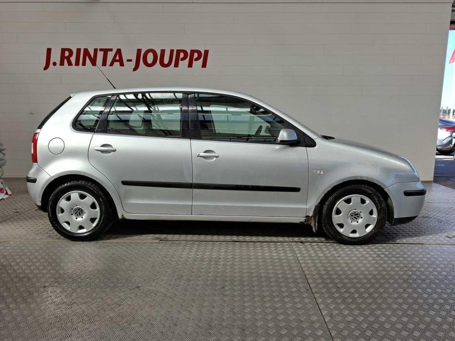 VOLKSWAGEN Polo 2003