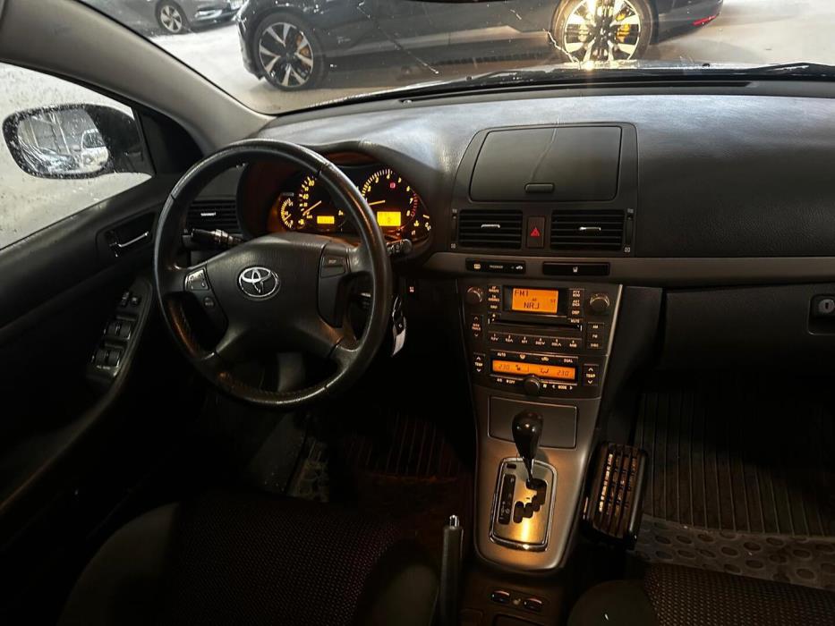 TOYOTA Avensis 2007