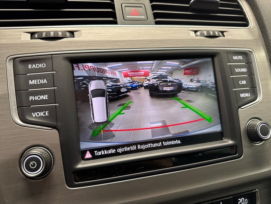 VOLKSWAGEN Golf 2015