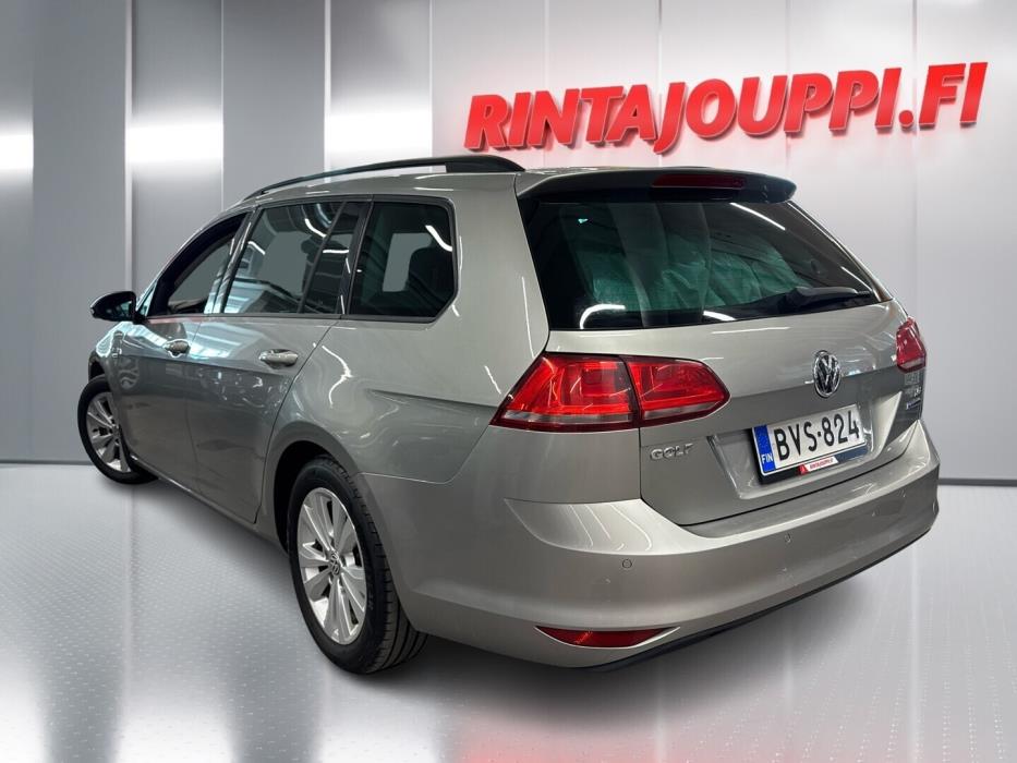 VOLKSWAGEN Golf 2015
