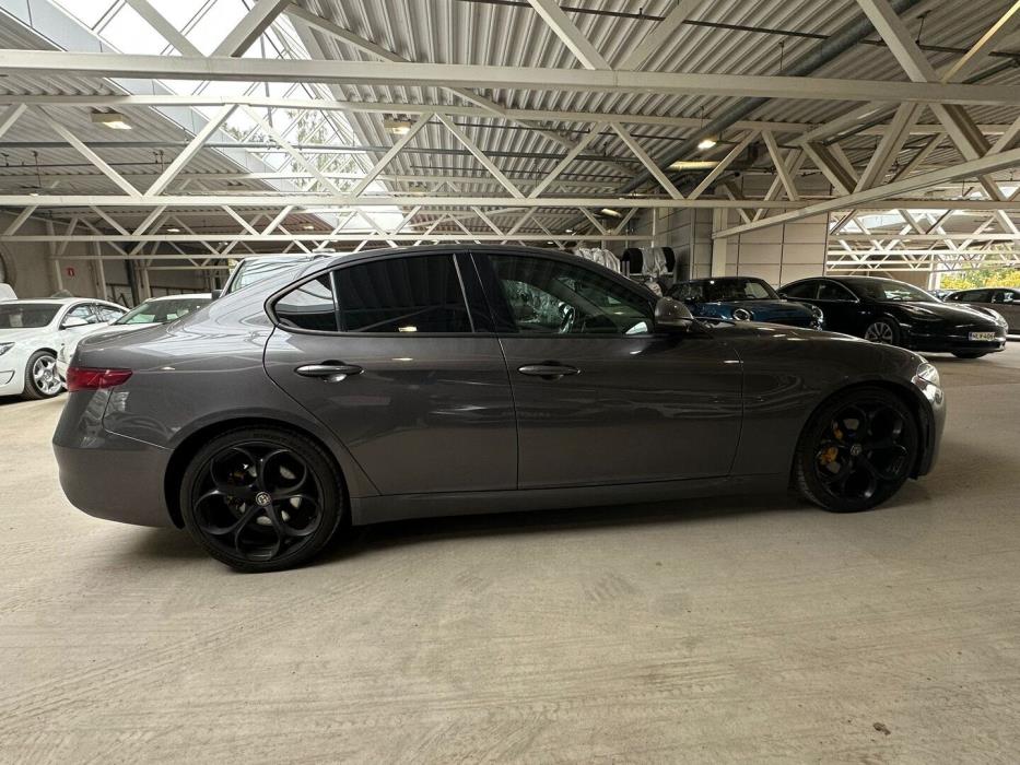ALFA ROMEO Giulia 2017