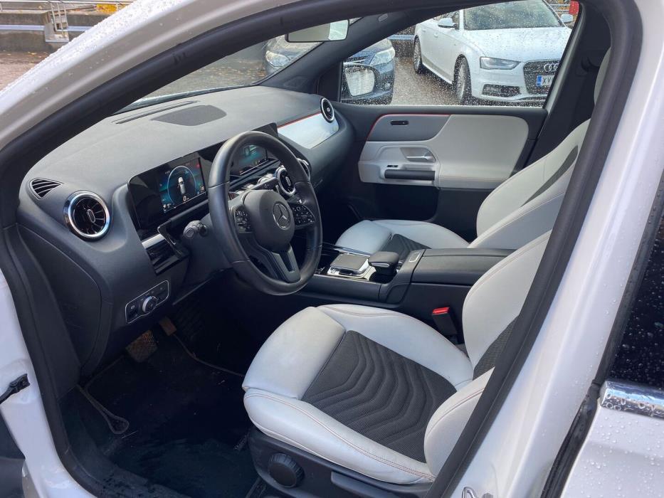 MERCEDES-BENZ B 2019