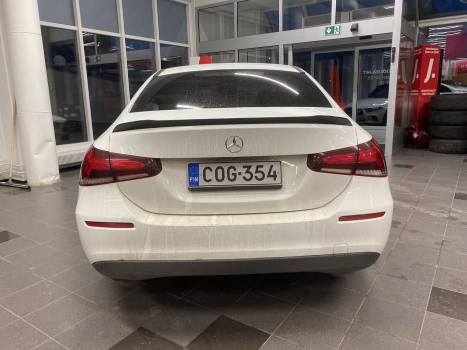 MERCEDES-BENZ A 2020