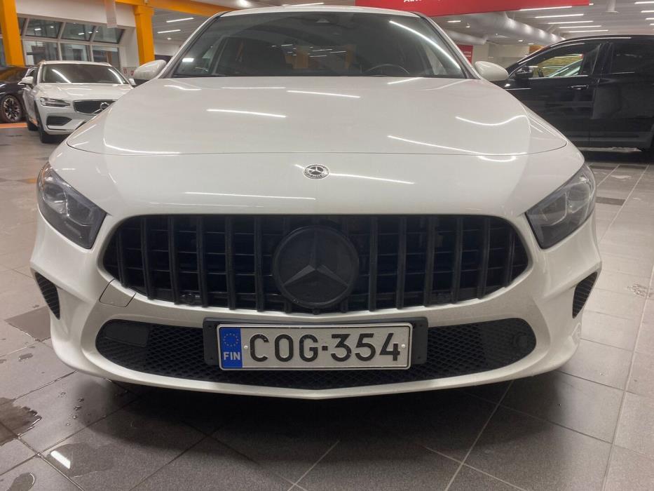 MERCEDES-BENZ A 2020