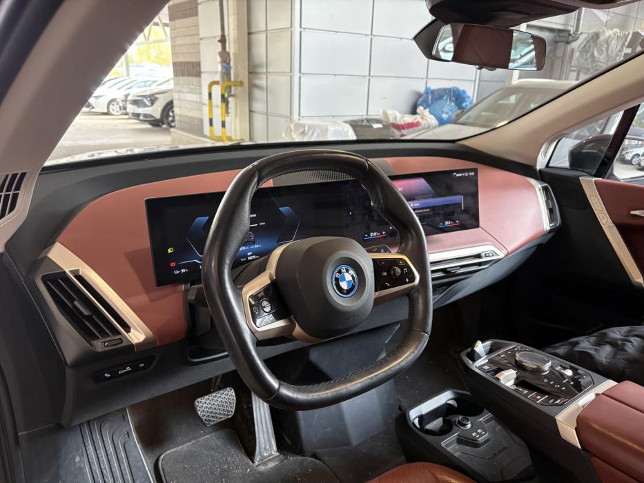 BMW iX 2022