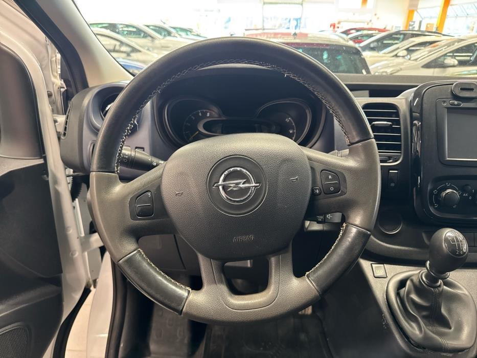 OPEL Vivaro 2016
