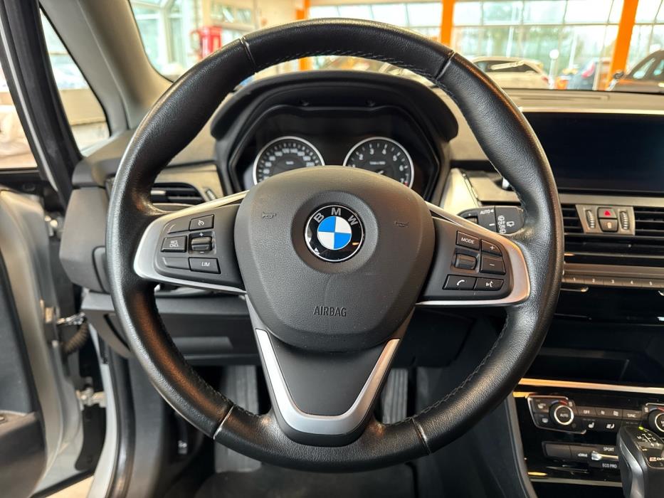 BMW 225 2018