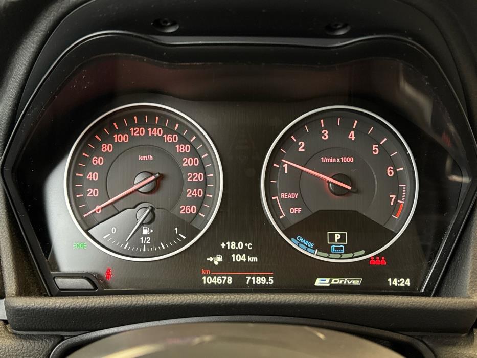BMW 225 2018