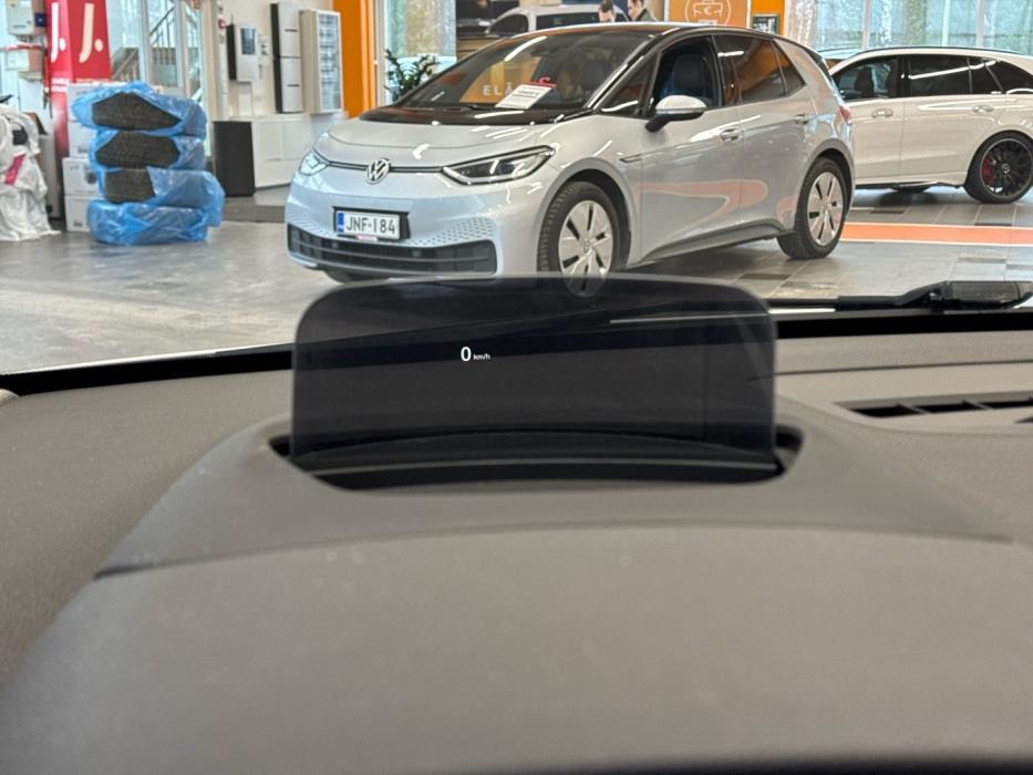 BMW 225 2018