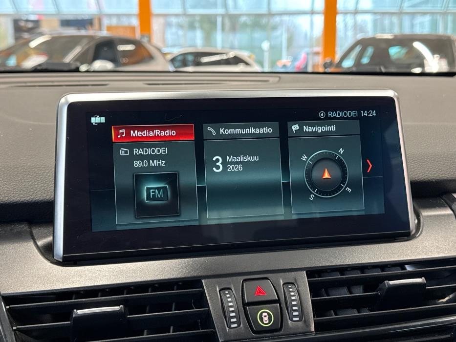 BMW 225 2018