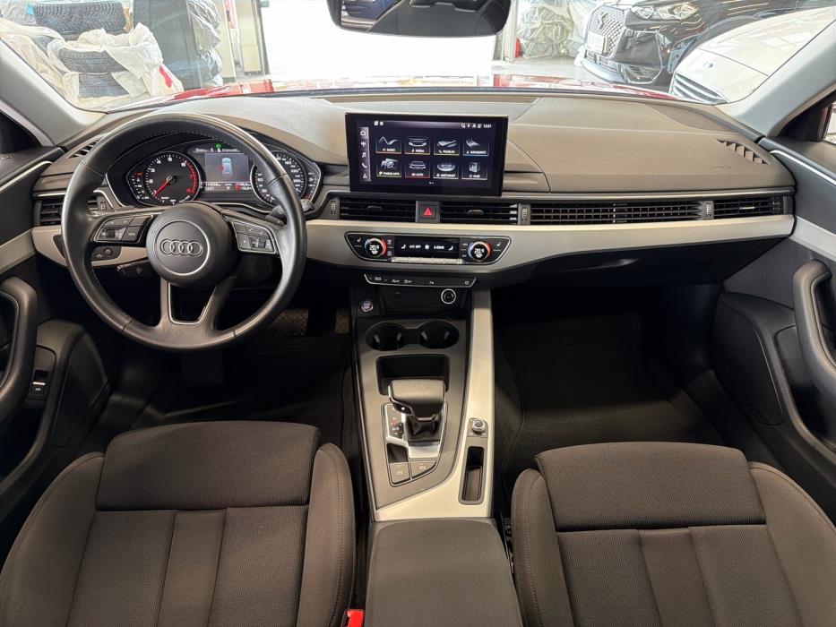 AUDI A4 2020