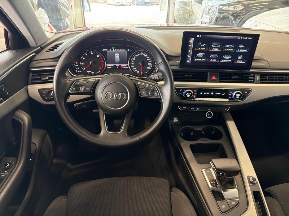 AUDI A4 2020