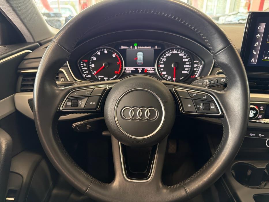 AUDI A4 2020