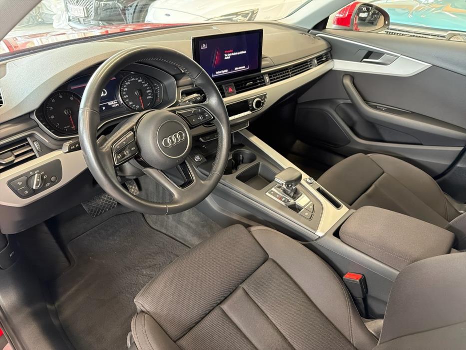 AUDI A4 2020