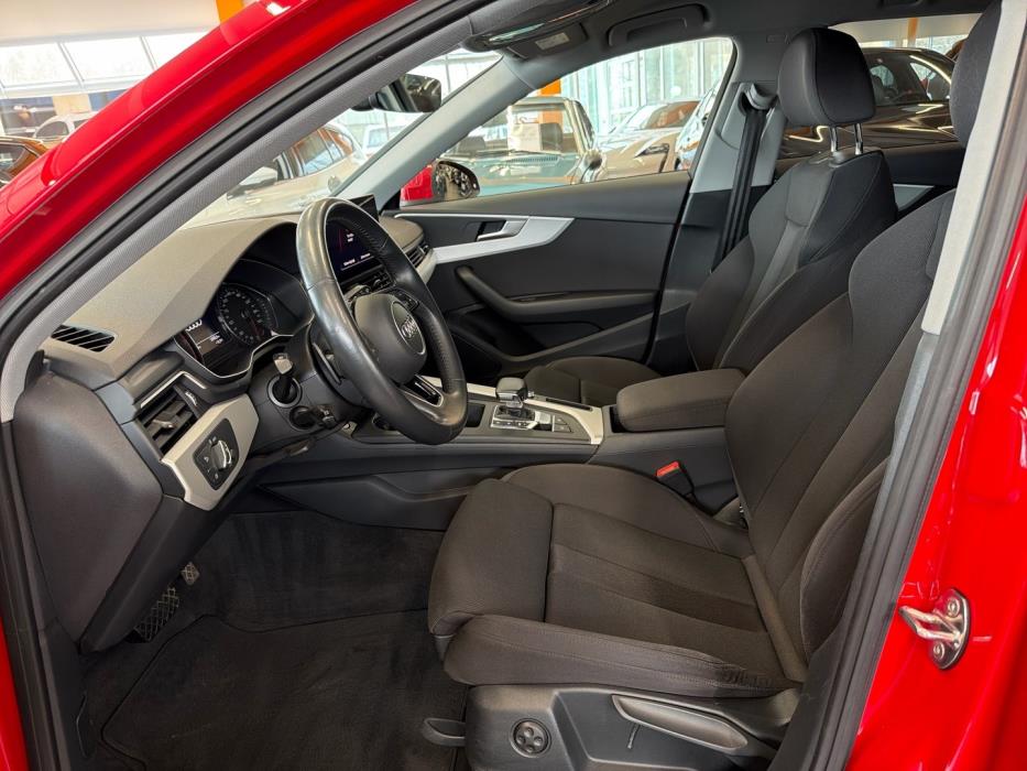 AUDI A4 2020