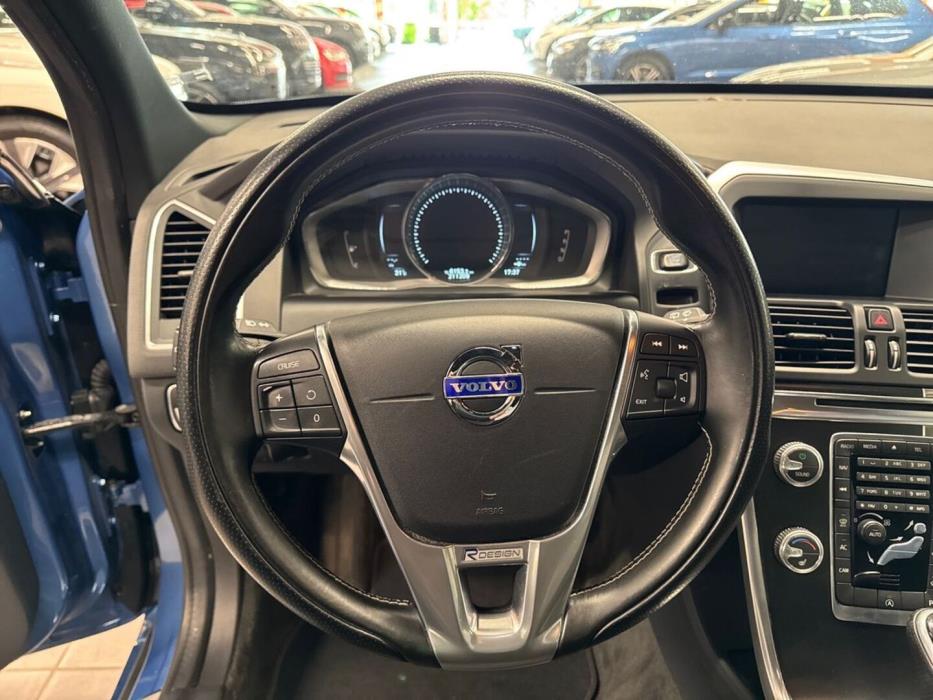 VOLVO XC60 2015