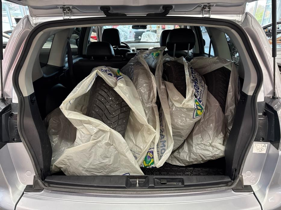 MITSUBISHI Outlander 2012