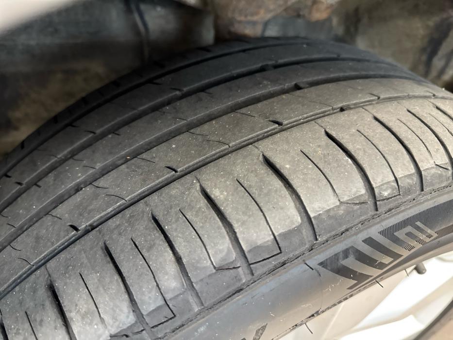 MITSUBISHI Outlander 2012