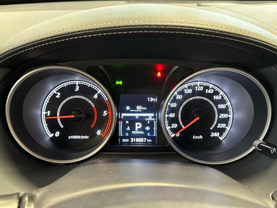 MITSUBISHI Outlander 2012