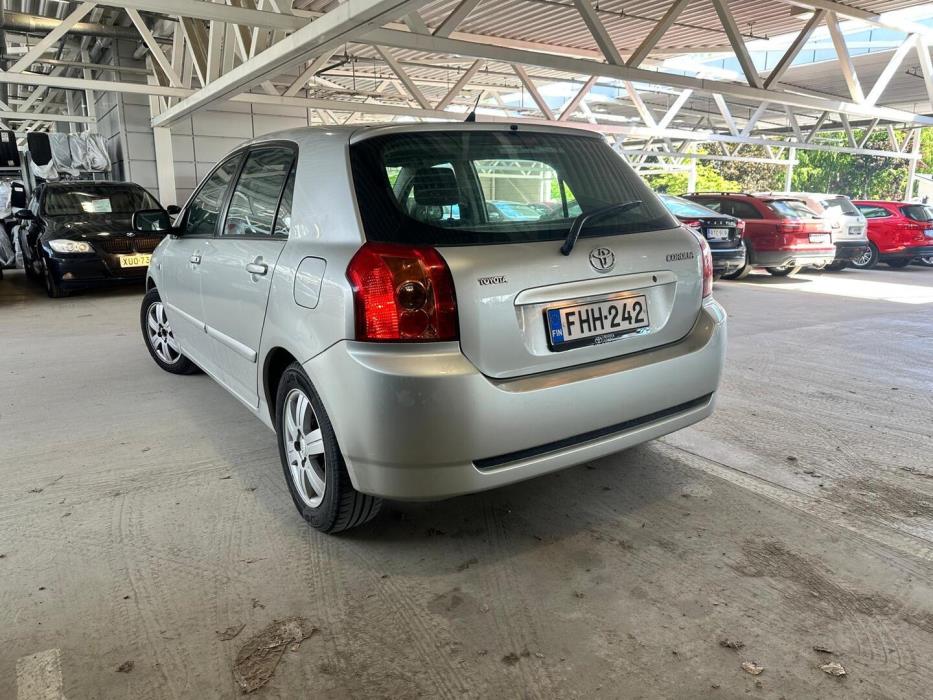 TOYOTA Corolla 2005