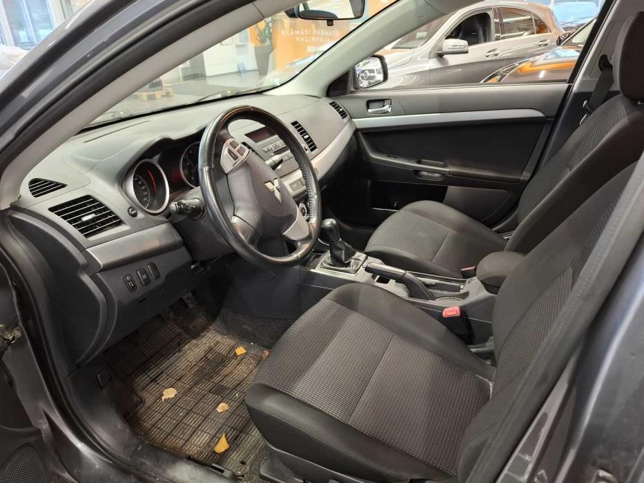 MITSUBISHI Lancer 2010