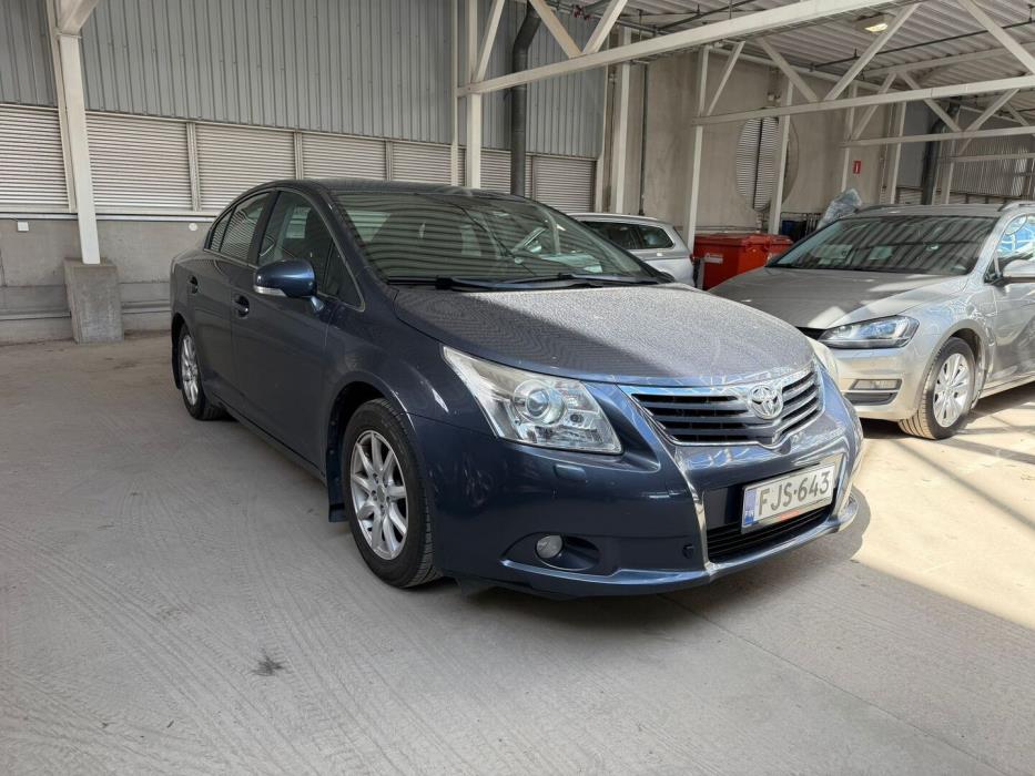 TOYOTA Avensis 2010