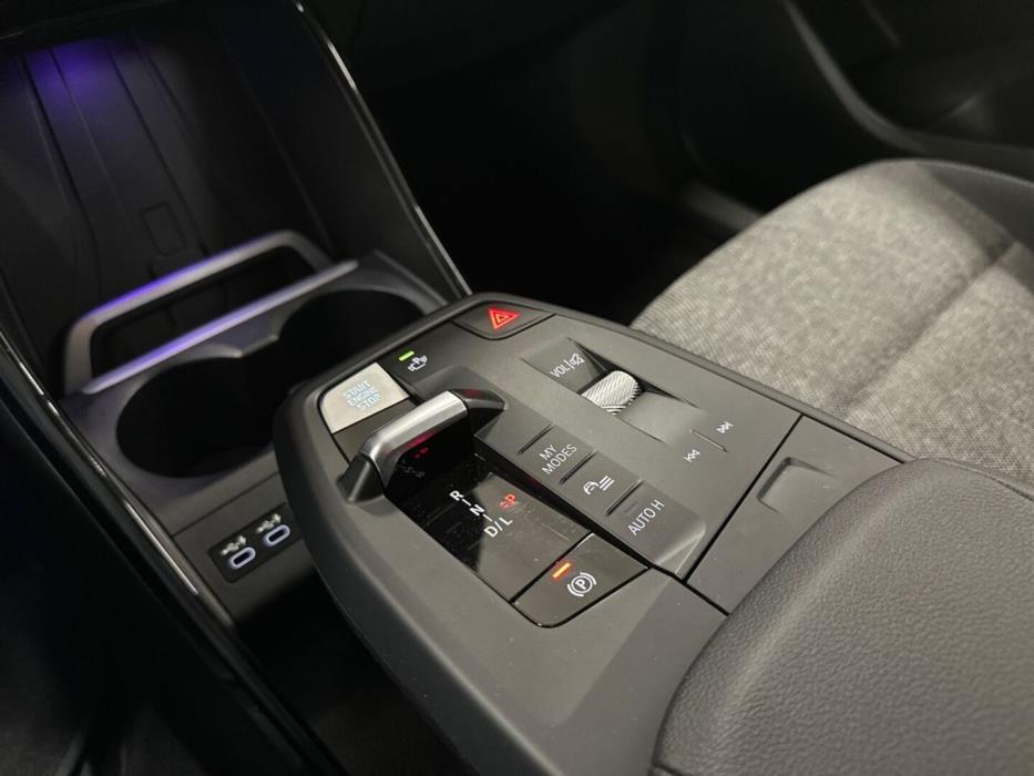BMW 225 2023