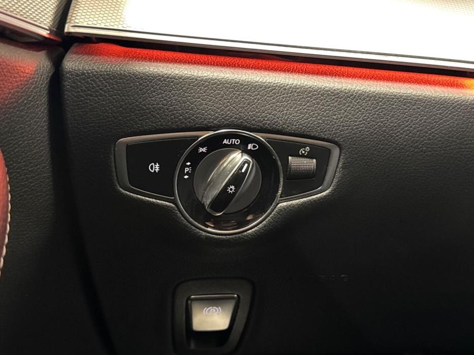 MERCEDES-BENZ E 2018