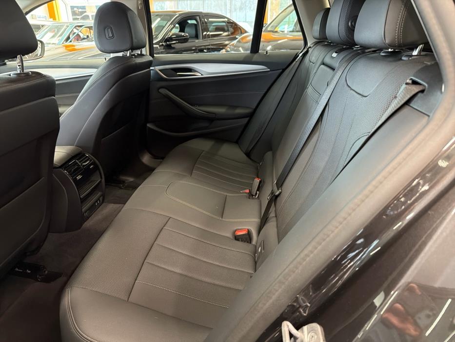 BMW 530 2021
