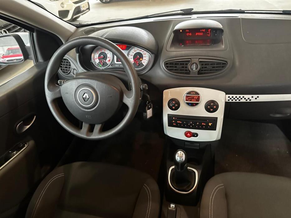 RENAULT Clio III 2010