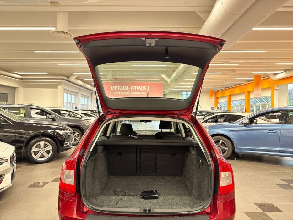 SKODA Octavia 2011