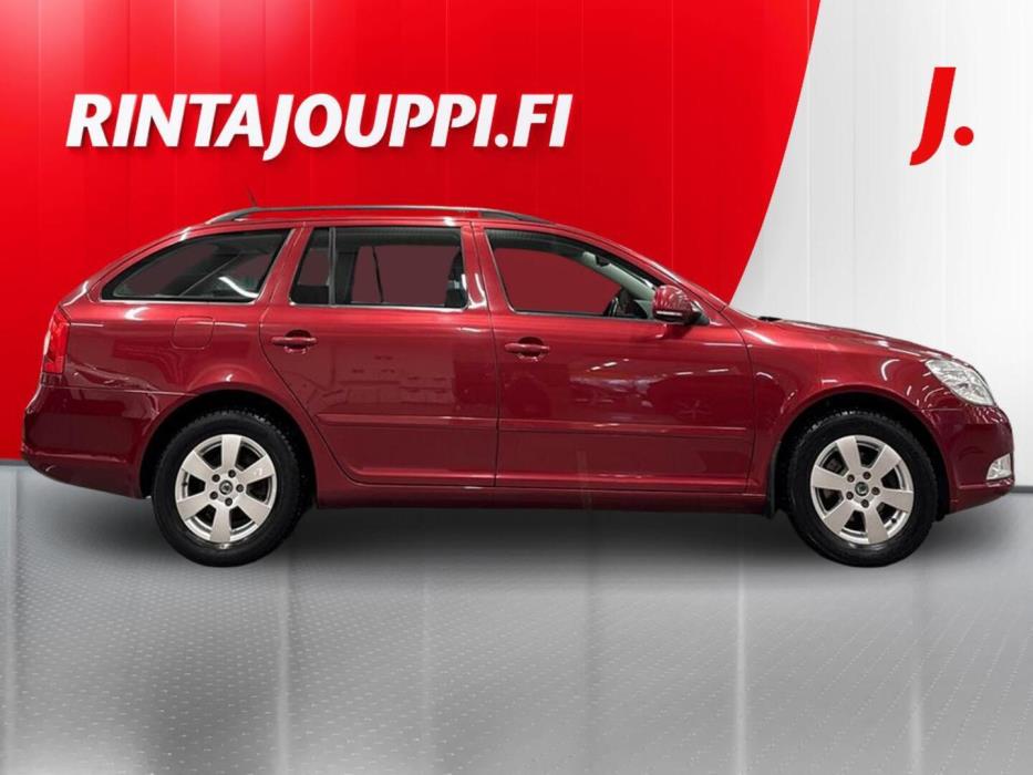 SKODA Octavia 2011