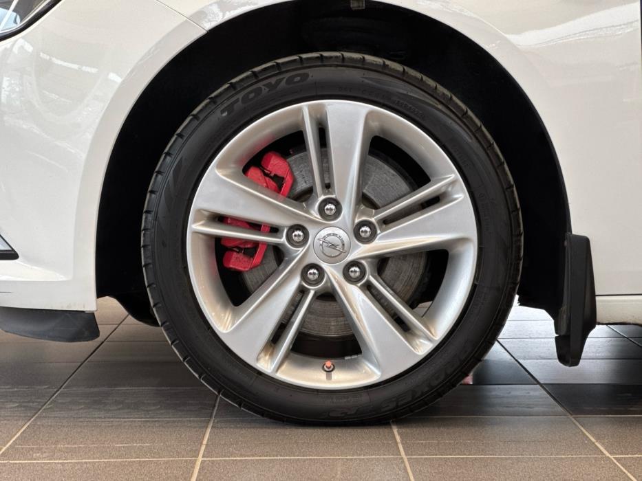 OPEL Insignia 2019