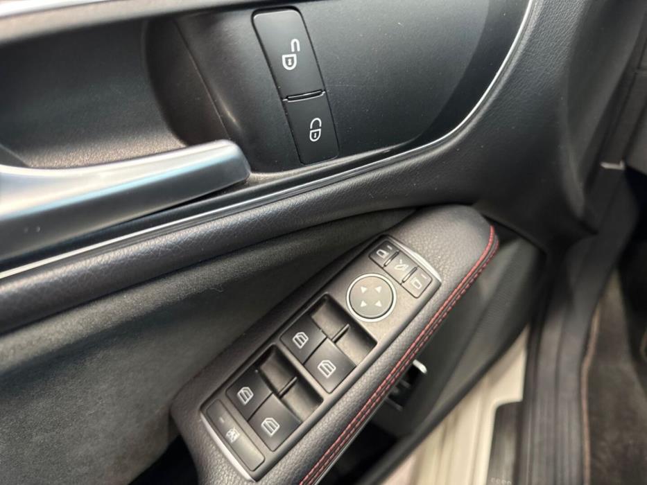 MERCEDES-BENZ CLA 2016