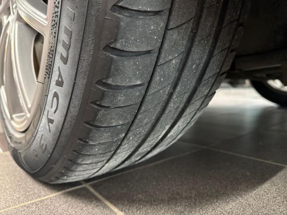BMW 225 2019